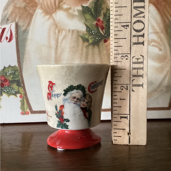 Yankee Candle Tealight Holder: Olde World Father Christmas motif. - Picture 9 of 11